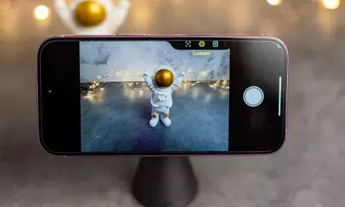 iPhone 17 Camera App to Get VisionOS-Inspired Redesign with iOS 19