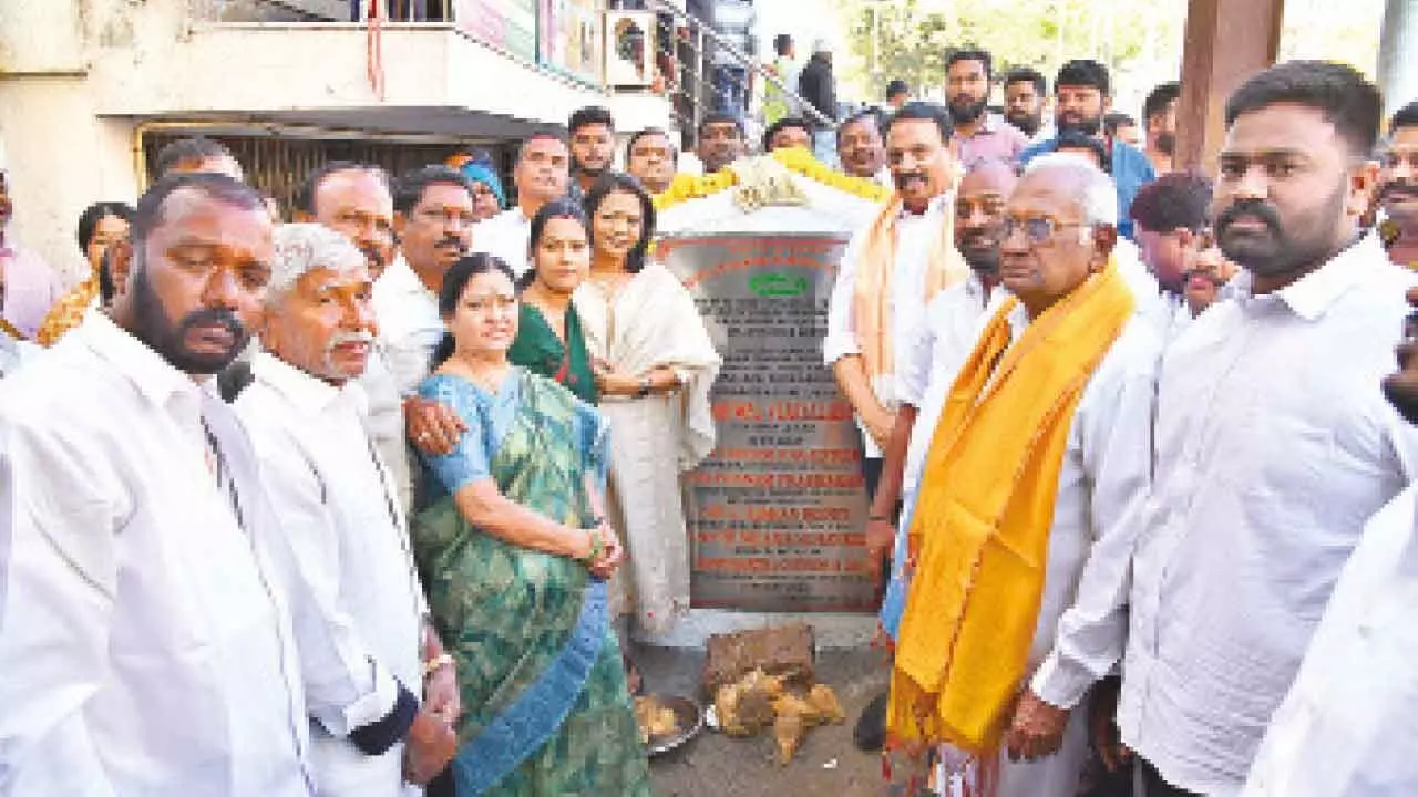 Mayor Gadwal Vijayalakshmi urges women to join SHGs for empowerment