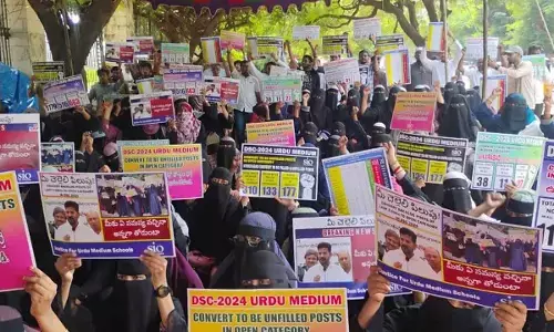 Urdu job aspirants push for removal of quota cap