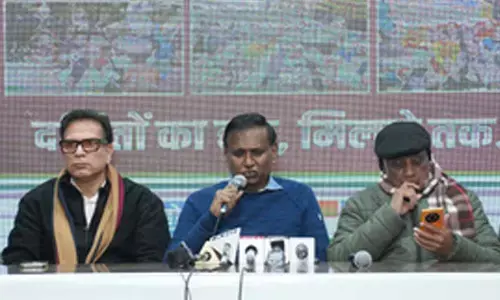 Rahul to fire up Congress campaign with three rallies daily from tomorrow