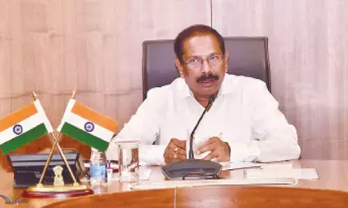 Complete land acquisition for NH projects, says CS