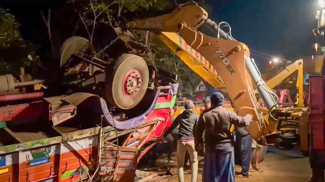 Fourteen killed, 24 injured in two separate accidents in State Fourteen killed, 24 injured in two separate accidents in State