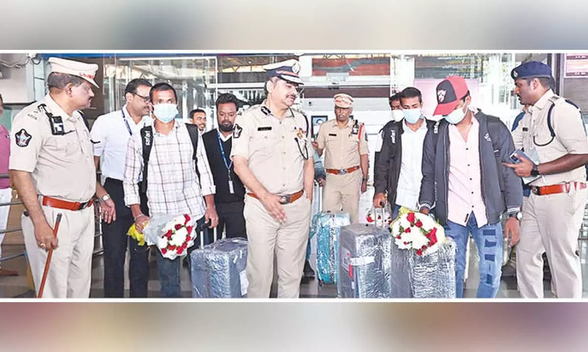 City police rescue five youth stranded in Sharjah City police rescue five youth stranded in Sharjah