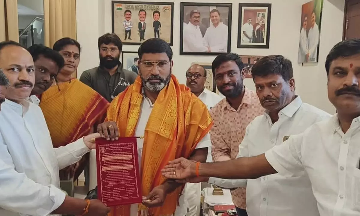 Dr. SA Sampath Kumar Invited to Jogulamba Brahmotsavams and Maha Shivaratri Festivities Dr. SA Sampath Kumar Invited to Jogulamba Brahmotsavams and Maha Shivaratri Festivities