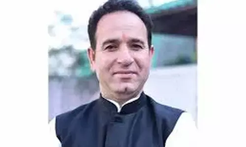 Dr Farooq too small to be threat to nation: BJPs Sunil Sharma