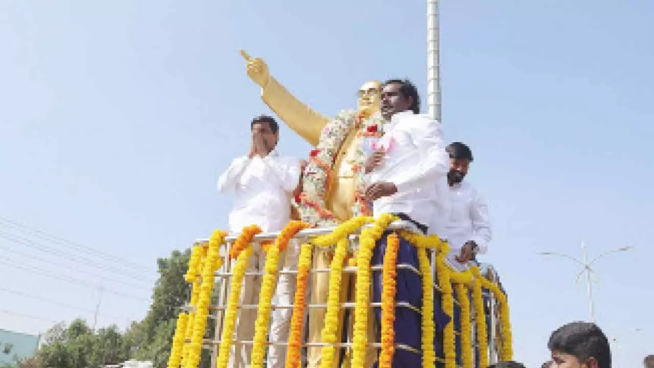 Minister unveils BR Ambedkar’s statue in Kovelakuntla