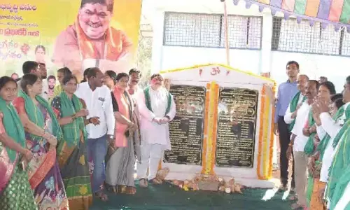 Govt developing software for continuous issuing of ration cards: Ponnam