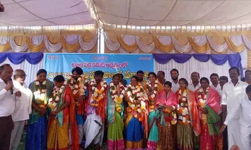 Felicitation of Ija Municipality Governing Body Sparks Controversy Amid Praise and Criticism.