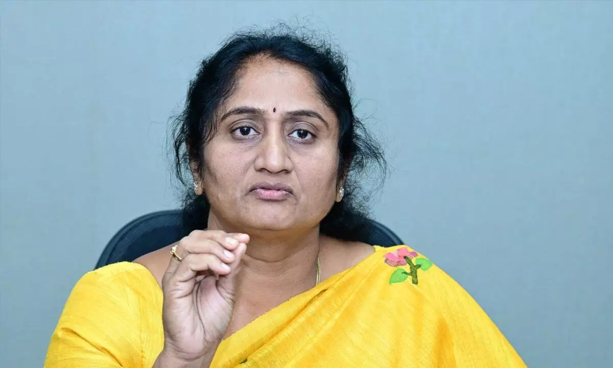 Minister Savita peeved at no midday meal for BC hostel boys Minister Savita peeved at no midday meal for BC hostel boys