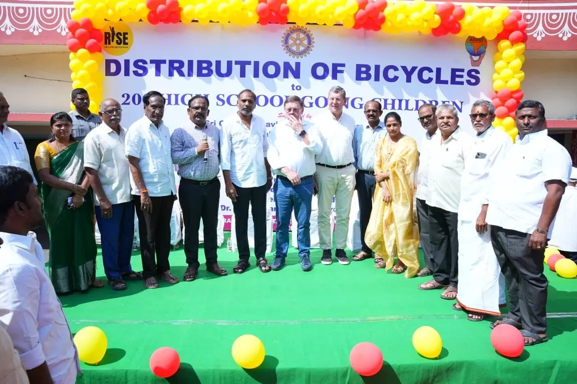 Energy Minister Gottipati Ravi Kumar Distributes Bicycles to Rural Students, Announces Support for Education Energy Minister Gottipati Ravi Kumar Distributes Bicycles to Rural Students, Announces Support for Education