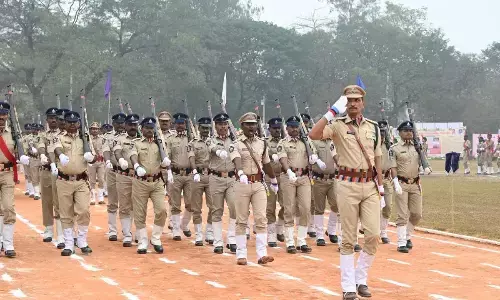 Collector receives police guard of honour