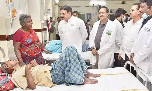 Minister consoles fire accident victims