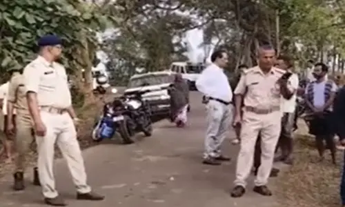 Student dies as pick-up van overturns