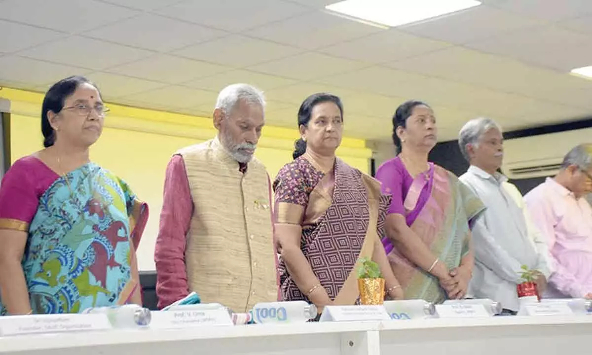 Subhash Palekar highlights importance of humus-rich soil