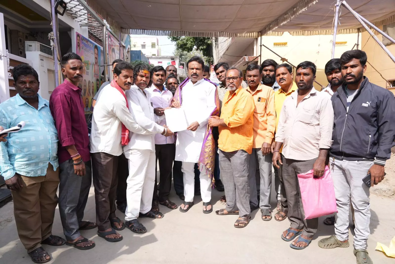 Boinpally Market Yard Hamalis meet Secunderabad cantonment MLA