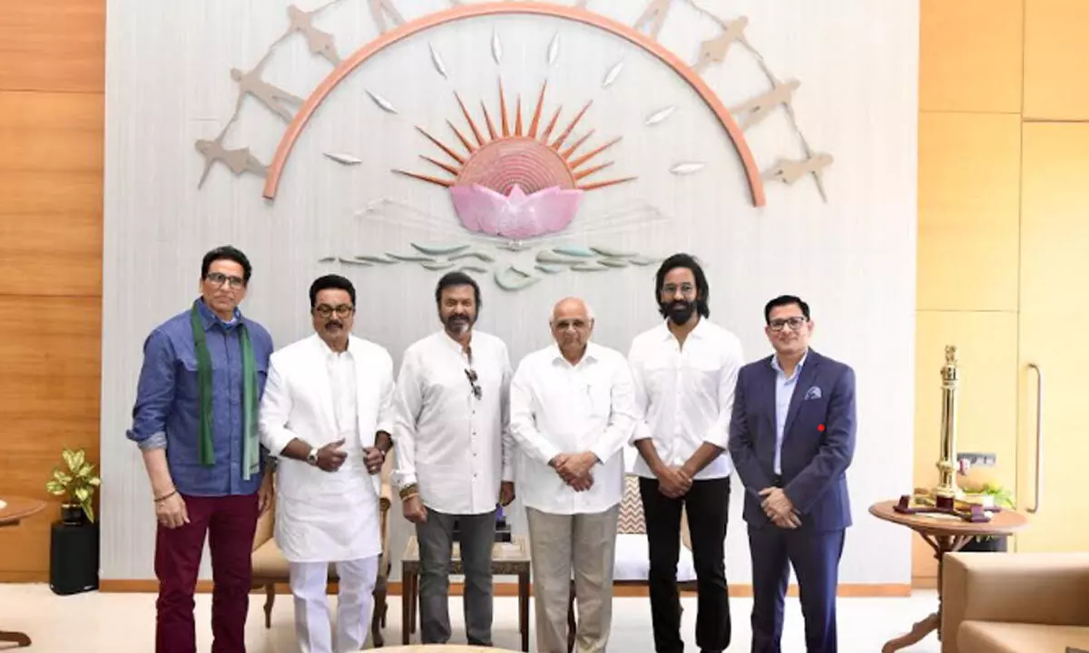 Mohan Babu, Vishnu meets Gujarat CM