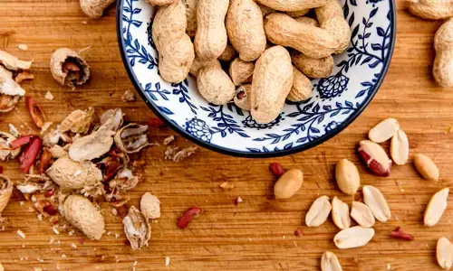 Reasons to Include Peanuts in Your Daily Snacks