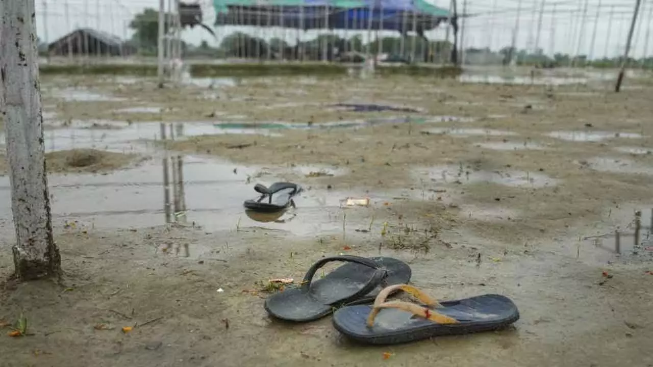 AAP blames admin for Maha Kumbh chaos AAP blames admin for Maha Kumbh chaos