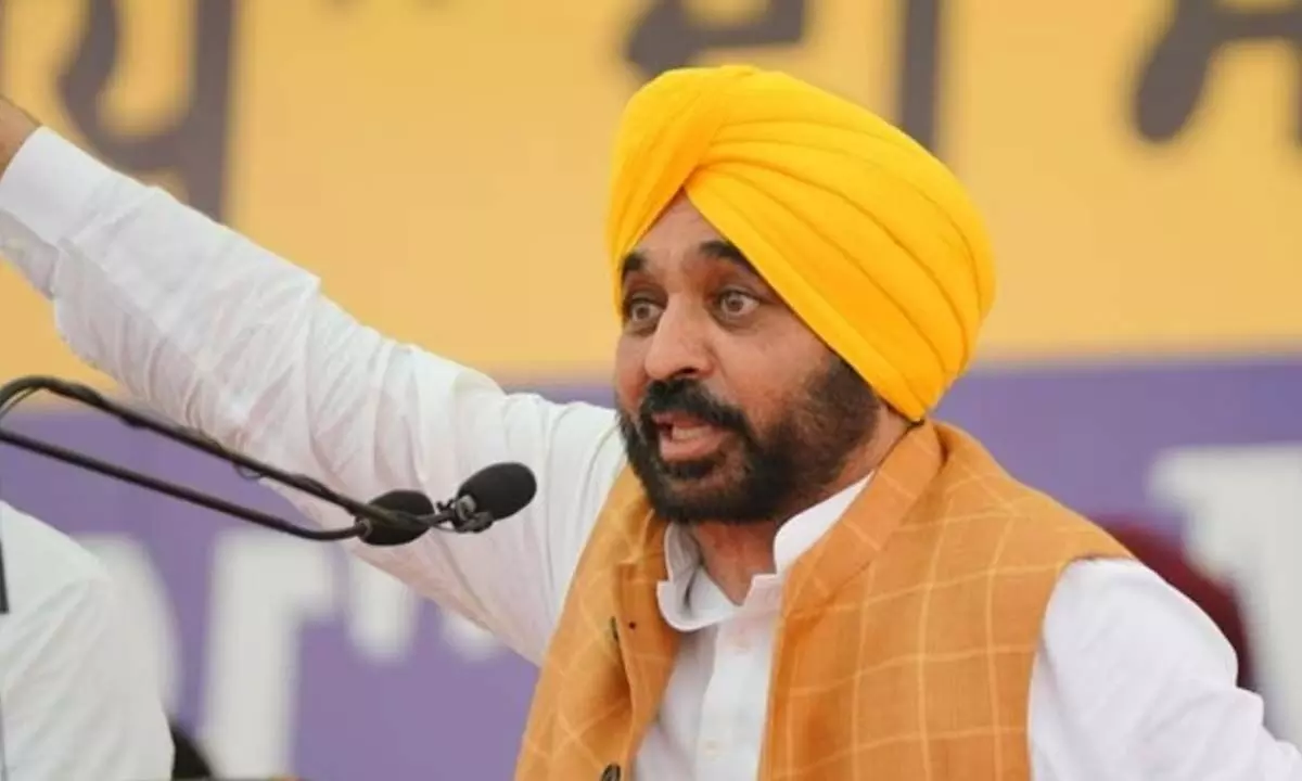 EC conducted a raid on the residence of Punjab CM Bhagwant Mann in Delhi