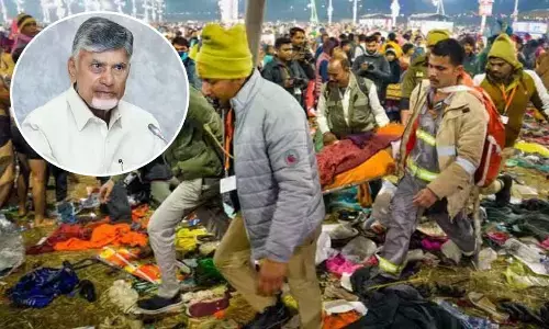 CM condoles Kumbh Mela stampede deaths