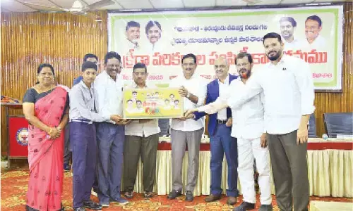 MP distributes sports kits