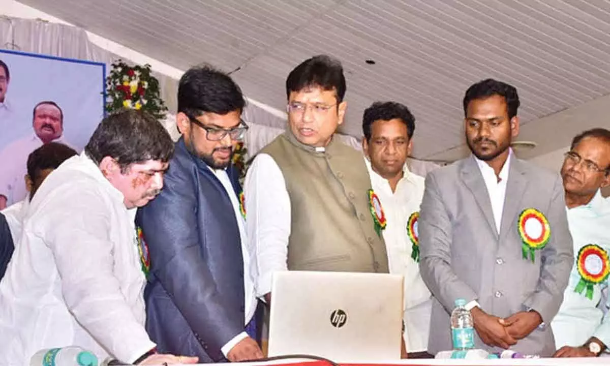 Ministers inaugurate software company in Karimnagar Ministers inaugurate software company in Karimnagar