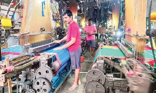 Promised textile parks remain non-operational, weavers face economic crisis