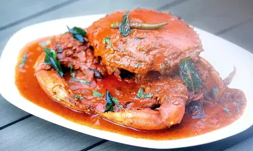 Bhuni Moong Dal Ki Khichdi with Tadka Dahi