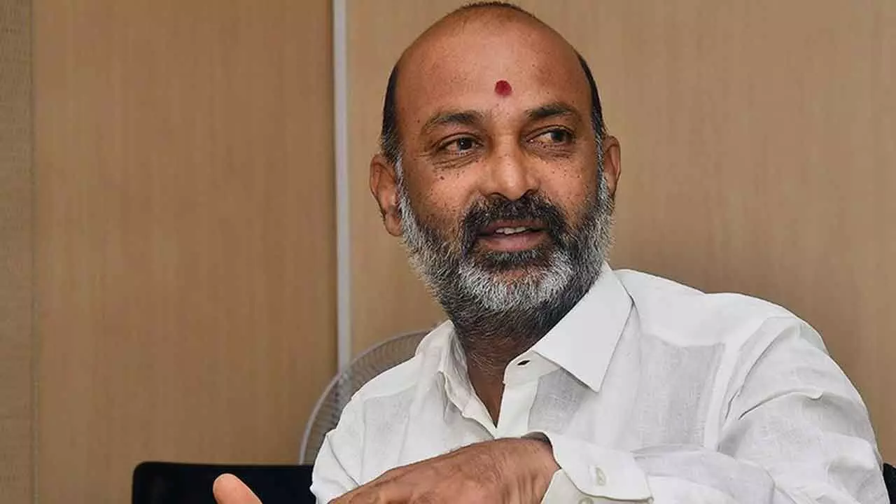 Cong conspiring to halt Rythu Bharosa under pretext of election code: Bandi Cong conspiring to halt Rythu Bharosa under pretext of election code: Bandi