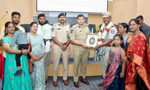 Cyberabad police fetes retiring officers