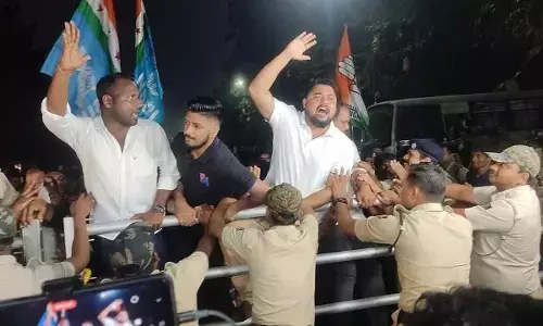 NSUI workers detained for stopping Bhagwat’s cavalcade