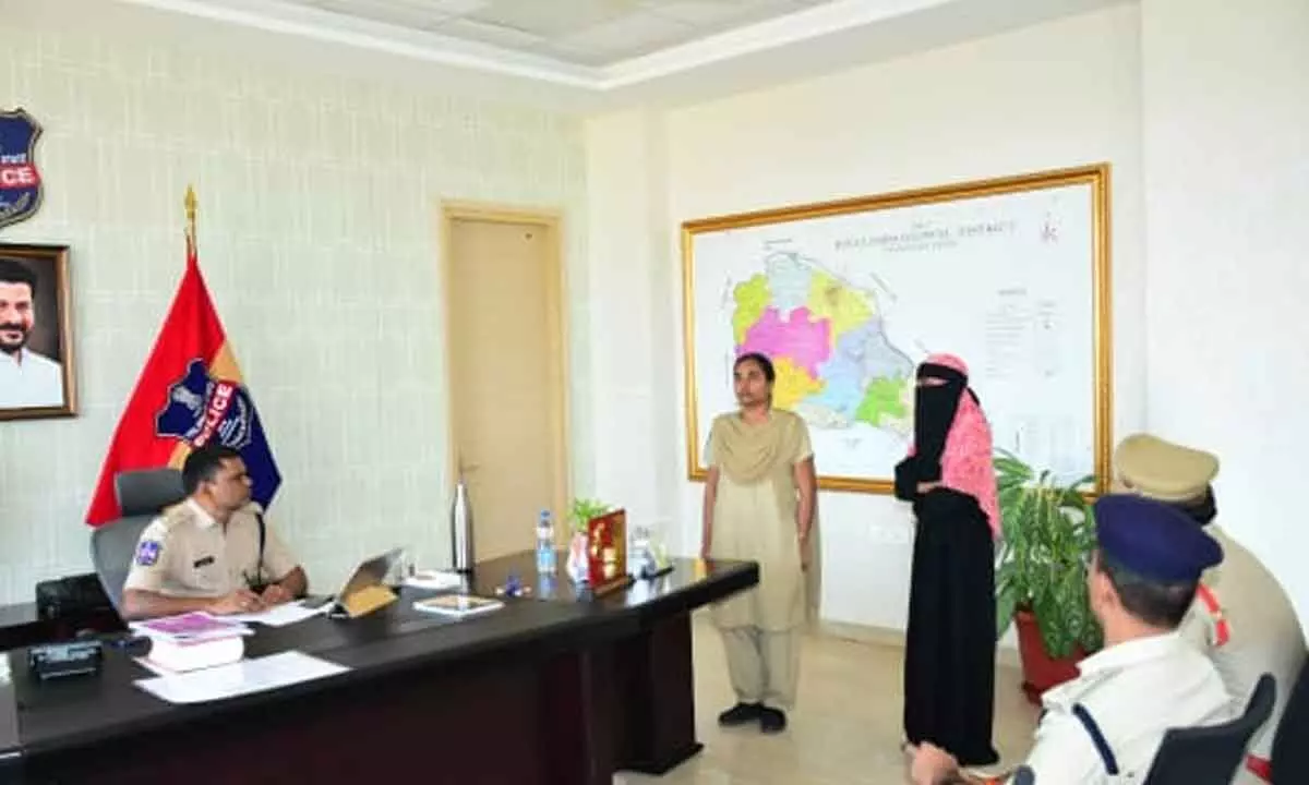 District SP T. Srinivas Rao Ensures Swift Resolution of Public Complaints District SP T. Srinivas Rao Ensures Swift Resolution of Public Complaints