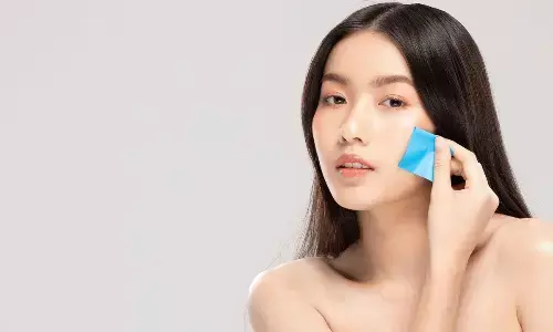 Essential tips to manage oily skin in cold weather