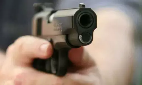 Gangster Shot in Police Encounter While Attempting to Escape