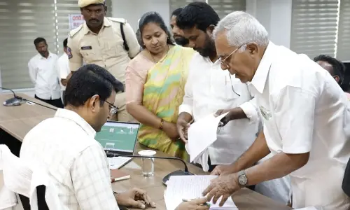 Collector Directs Officials for Immediate Resolution of Prajavani Applications