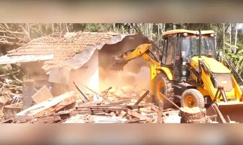 Puttur on a demolition mode After a heritage school now houses around a temple