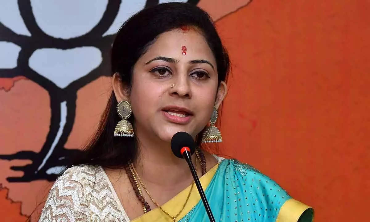 Yamini Sarma assails Congress, YSRCP for criticising Budget Yamini Sarma assails Congress, YSRCP for criticising Budget