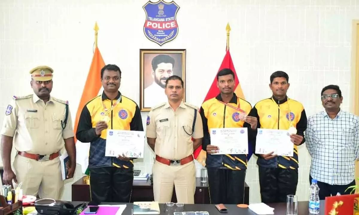 Jogulamba Gadwal Police Shine at 3rd Telangana Police Games – SP Congratulates Medal Winners Jogulamba Gadwal Police Shine at 3rd Telangana Police Games – SP Congratulates Medal Winners
