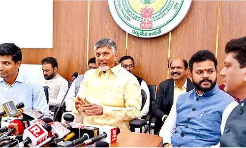 Chandrababu fires salvo at Kejriwal