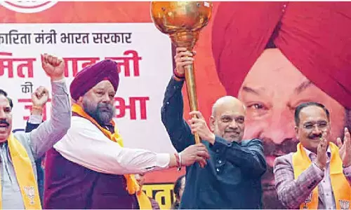 Shah calls Kejriwal, Sisodia ‘Bade mian, chhote mian’