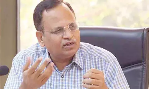 Choice between Swedens welfare or Pakistans failure: Jain