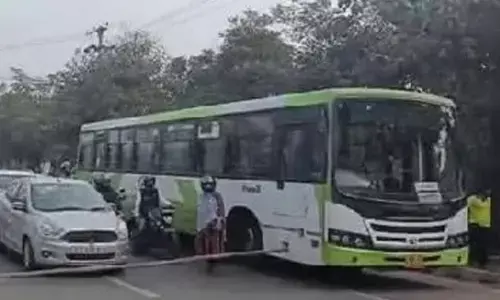 Girl run over by bus in Bhubaneswar