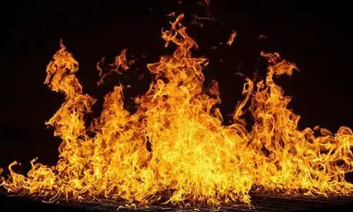 Gujarat Fire Tragedy: 18 Dead in Firecracker Warehouse Blaze