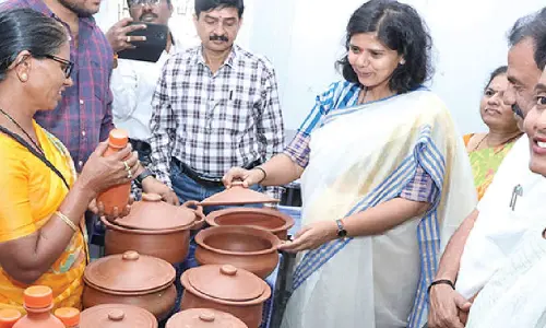 Collector encourages women SHGs to grow as national entrepreneurs