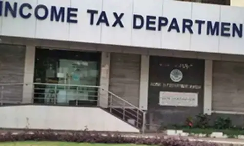 I-T dept raids more than 30 locations in Karnataka