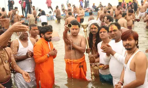 Narayan Seva Sansthan reaches out to the poor and Divyang in Kumbh