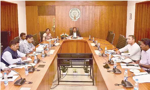 Get all unorganised workers registered on e-Shram: CS