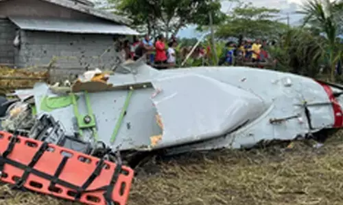 Four killed as US military plane crashes in Philippines