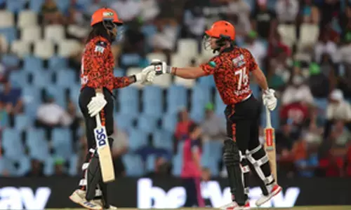 De Zorzi, Hermann steer Sunrisers to third SA20 final