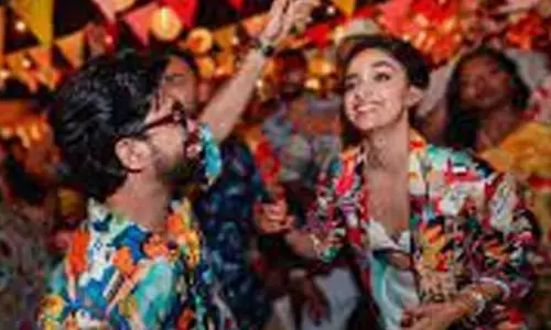 Keerthy Suresh keeps wedding festivities alive